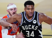 包含麦科勒姆18分+中投绝杀字母哥33+15奇才险胜雄鹿的词条